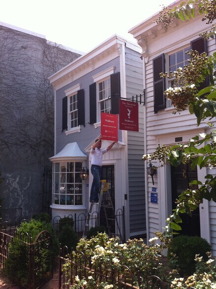 More Photos Of 3212 O St NW, Washington Storefront Retail Office For Lease