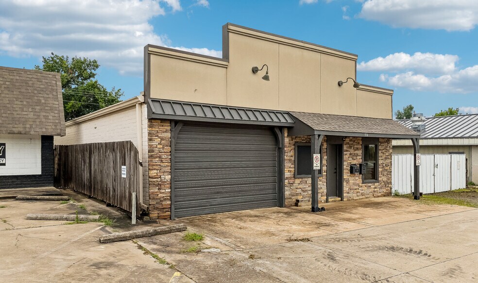 More Photos Of 514 E Will Rogers Blvd, Claremore Office For Sale