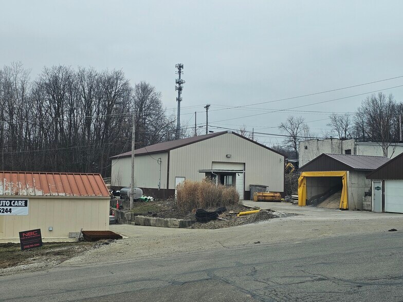 More Photos Of 295 Water St, Wadsworth Warehouse For Sale