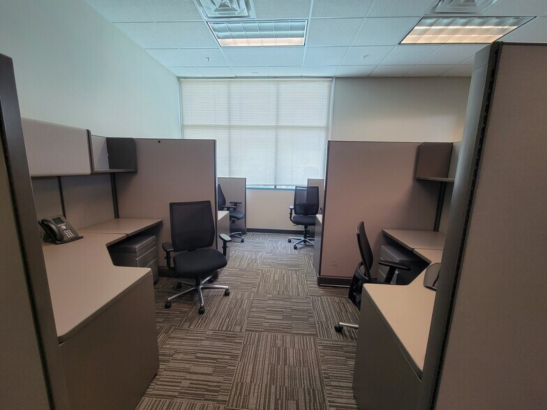 More Photos Of 127 E Warm Springs Rd, Las Vegas Office For Sale