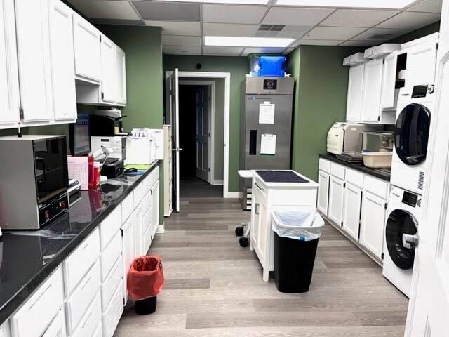 More Photos Of 1650 Elm St, Manchester Medical For Sale