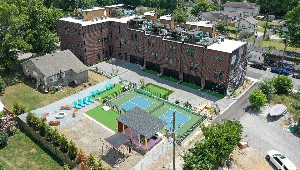 More Photos Of 1300 Pennock Ave, Nashville Specialty For Sale
