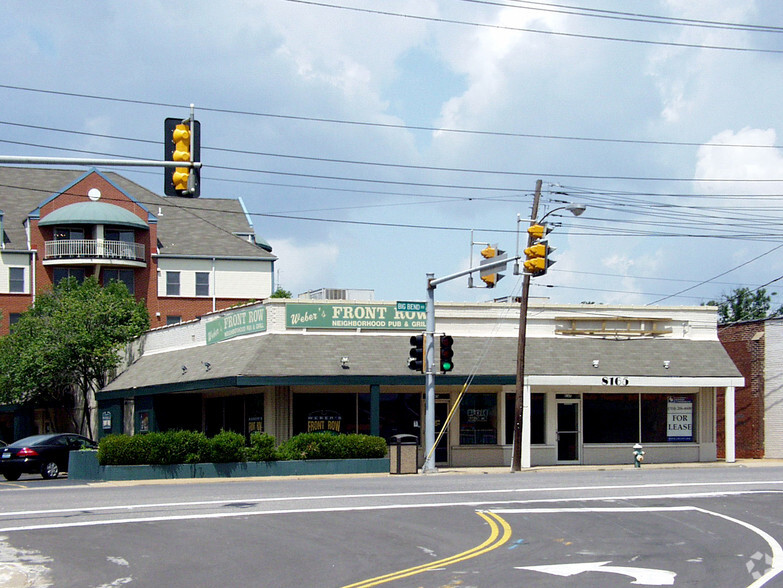 Primary Photo Of 8165 Big Bend Blvd, Webster Groves Freestanding For Sale