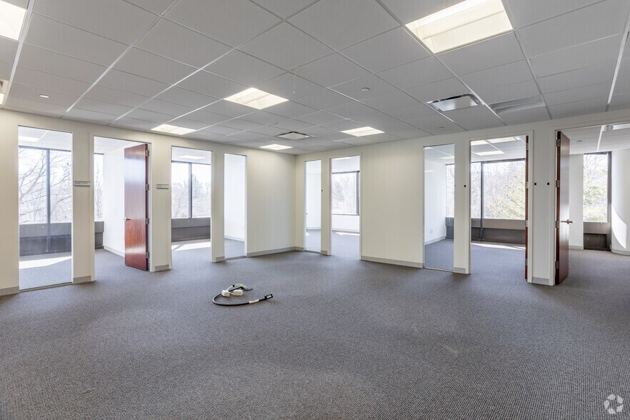 More Photos Of 187 Danbury Rd, Wilton Unknown For Lease