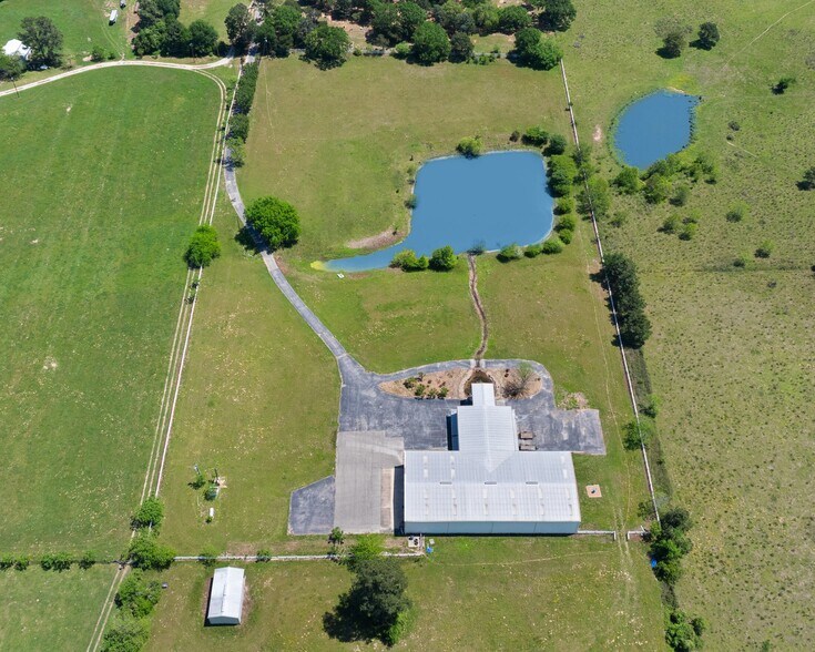 More Photos Of 26069 Springer Cemetary Rd, Hockley Flex For Sale