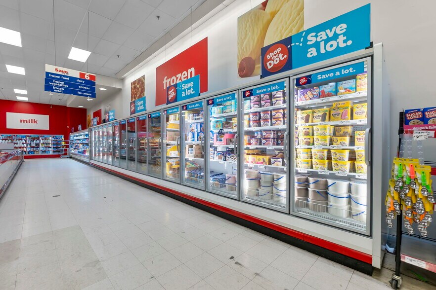 More Photos Of 121 S Sprigg St, Cape Girardeau Supermarket For Sale