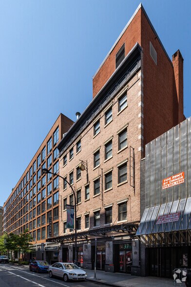 More Photos Of 437 W 16th St, New York Office For Lease