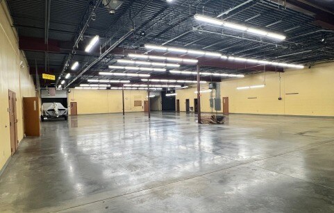 More Photos Of 8200 S 97th St, Cottage Grove Manufacturing For Lease