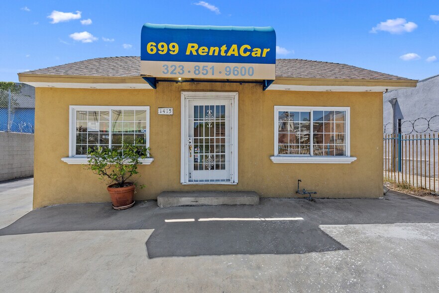 More Photos Of 1415 N La Brea Ave, Los Angeles Storefront For Lease