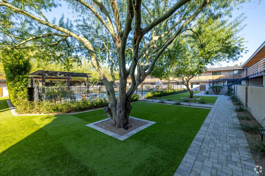 More Photos Of 1840 W Thomas Rd, Phoenix Apartments For Sale