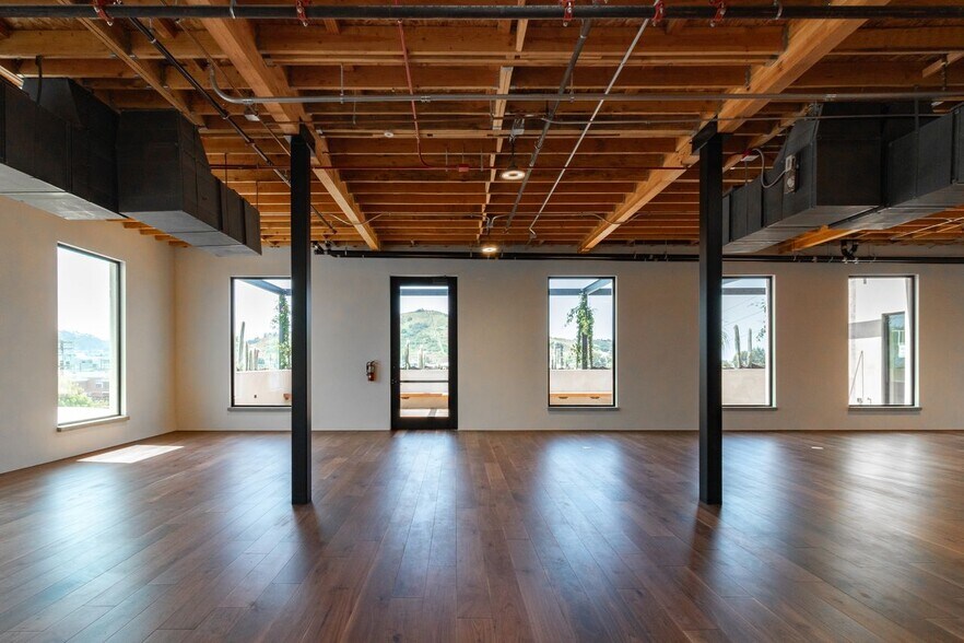 More Photos Of 3550 Hayden Ave, Culver City Office For Sale