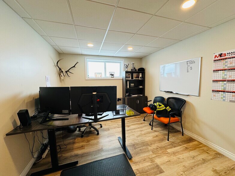 More Photos Of 722003 Range Road 53, Grande Prairie County No 1 Warehouse For Sale