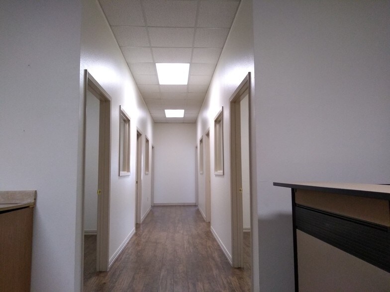 More Photos Of 101 Uhland Rd, San Marcos Research And Development For Lease