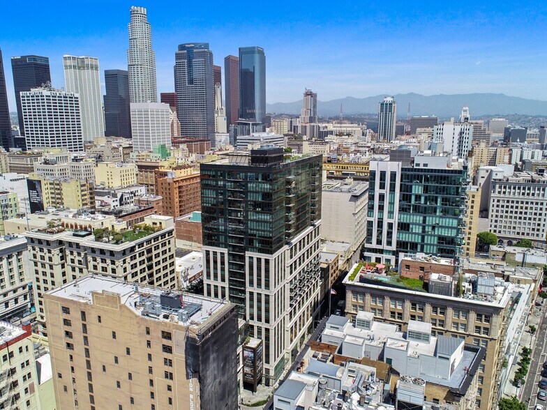 More Photos Of 755 S Spring St, Los Angeles Apartments For Lease