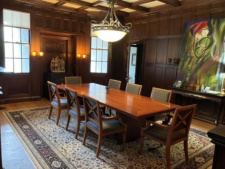 More Photos Of 71 Elm St, Worcester Office For Lease