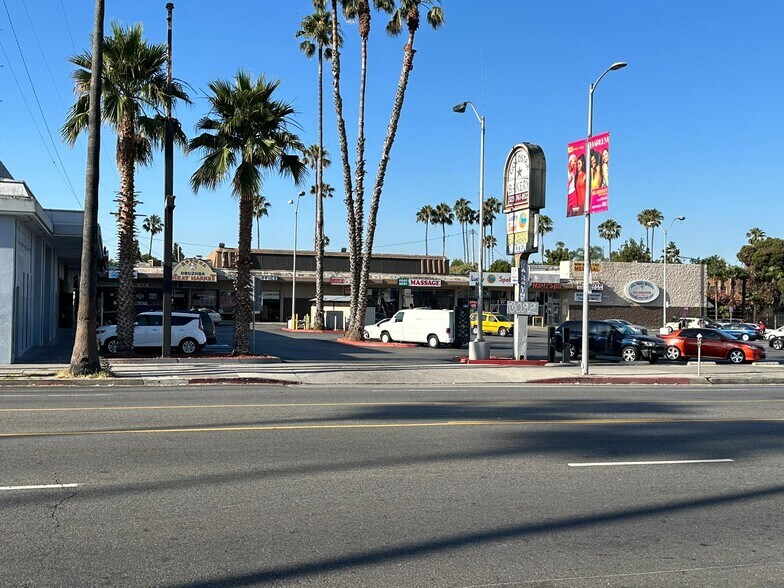 More Photos Of 5214 W Sunset Blvd, Los Angeles Storefront For Lease