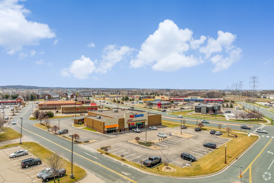 More Photos Of 8014-8022 Old Carriage Ct, Shakopee General Retail For Lease