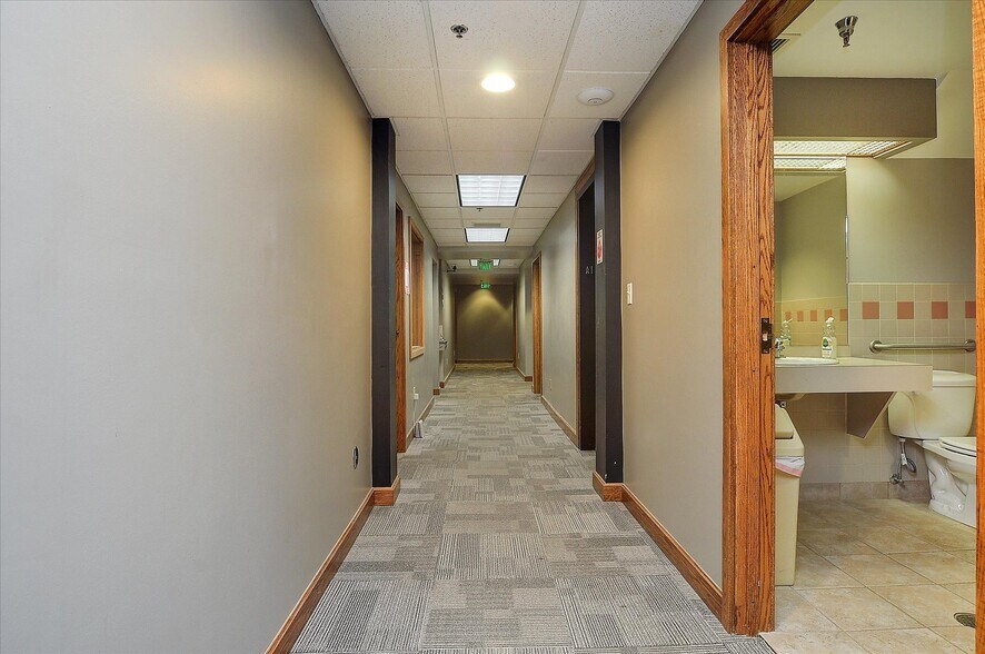 More Photos Of 130 W 2nd St, Salida Medical For Sale