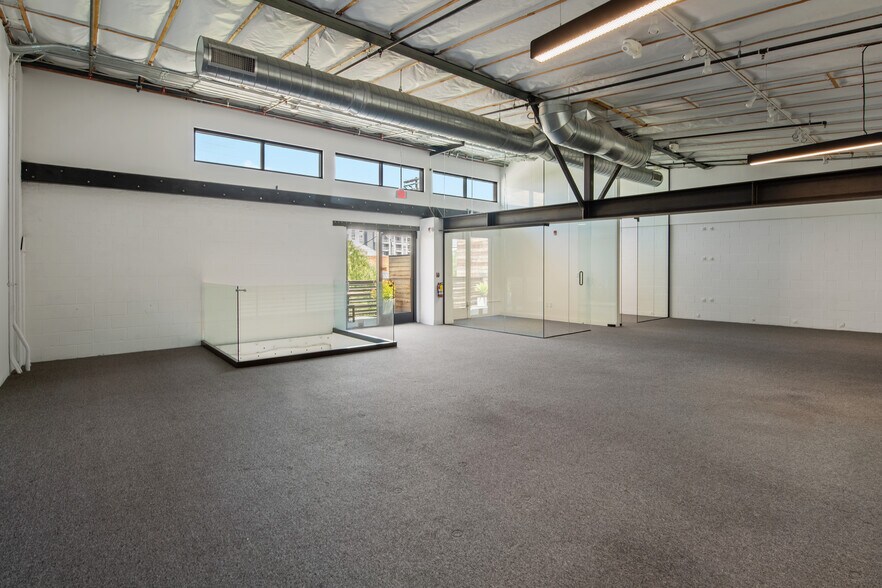 More Photos Of 3309-3323 La Cienega Pl, Los Angeles Loft Creative Space For Lease