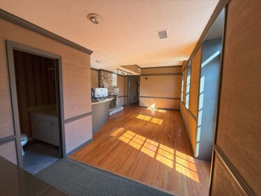 More Photos Of 248-252 Meeting St, Charleston Office Residential For Lease