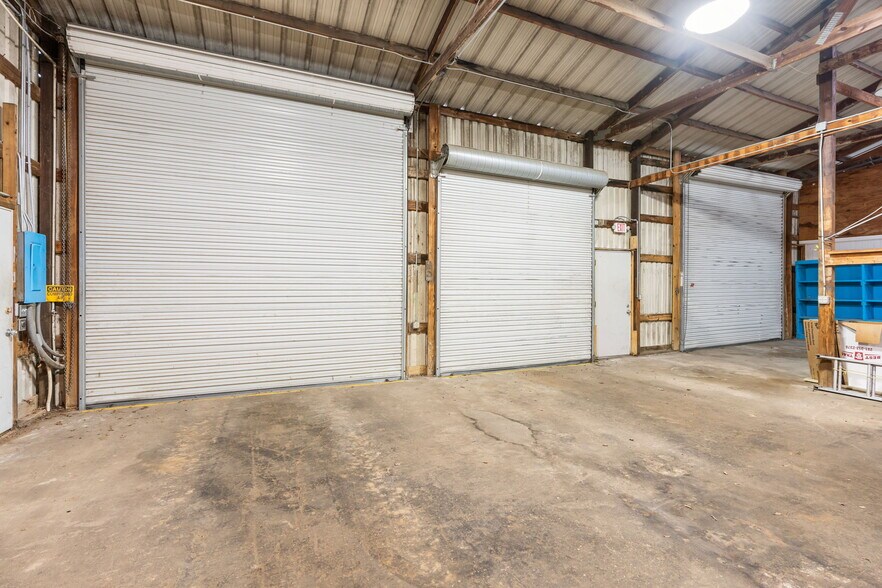 More Photos Of 2200 Sciaaca Rd, Spring Office For Sale