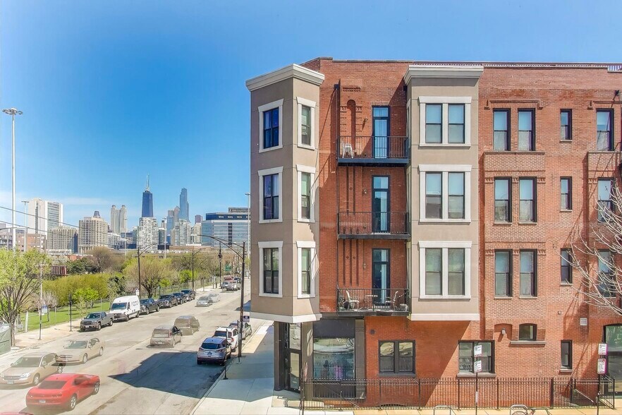 More Photos Of 1103 W Grand Ave, Chicago Apartments For Sale