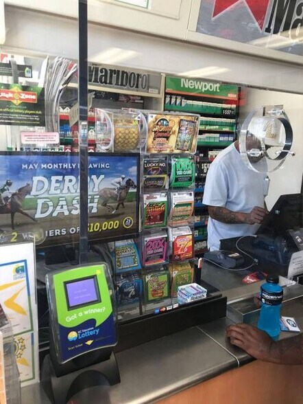 More Photos Of 302 N Main St, Fuquay Varina Convenience Store For Sale