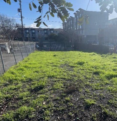 More Photos Of 1452-1462 7th St, Oakland Freestanding For Lease