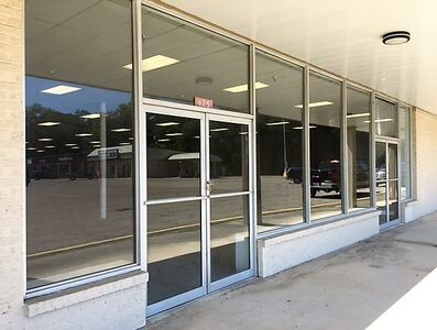 More Photos Of 653 E Madison Ave, Bastrop General Retail For Lease