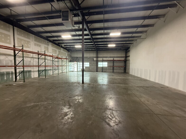 More Photos Of S83W18741-S84W18765 Saturn Dr, Muskego Distribution For Lease