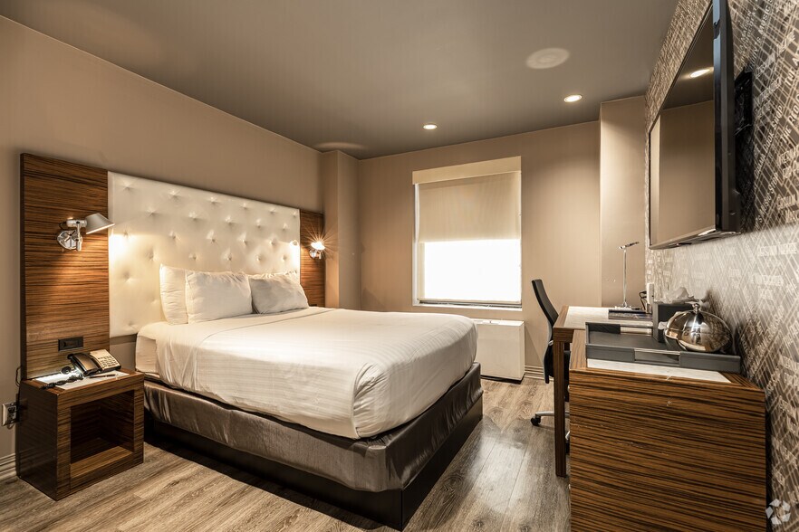 More Photos Of 234 W 48th St, New York Hotel For Lease