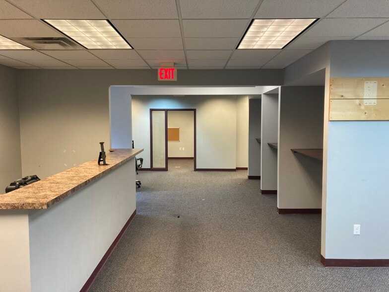 More Photos Of 831 E 2nd St, Duluth Office For Sale