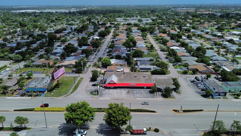 More Photos Of , Pompano Beach General Retail For Sale