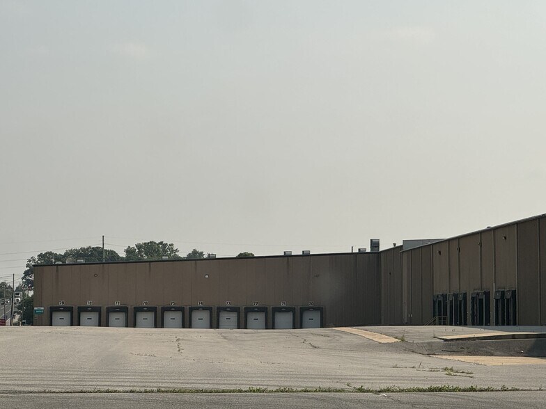 More Photos Of 2294 Molly Pitcher Hwy, Chambersburg Distribution For Lease