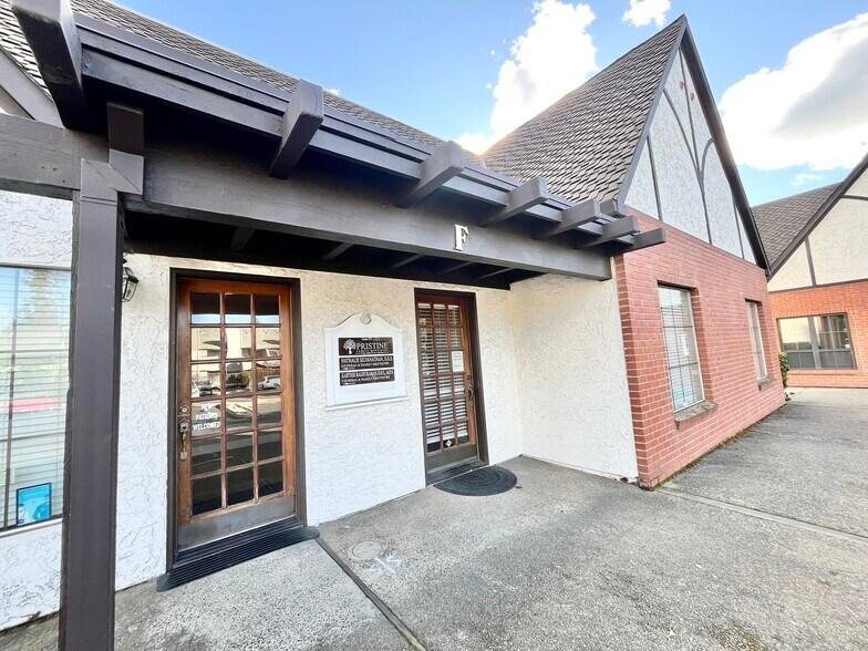 More Photos Of 8035 Madison Ave, Citrus Heights Office For Sale