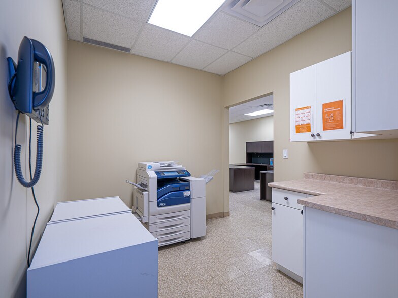 More Photos Of 88 Auto rd, Lloydminster Office For Lease