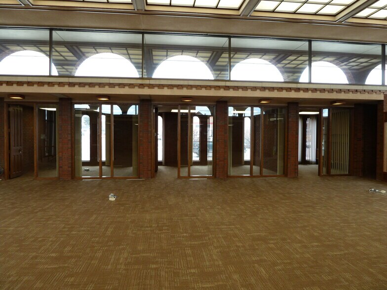 More Photos Of 120 W Park Ave, Anaconda Storefront Retail Office For Sale