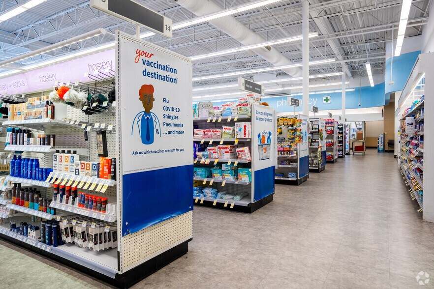 More Photos Of 1515 N Alexander Dr, Baytown Drugstore For Sale
