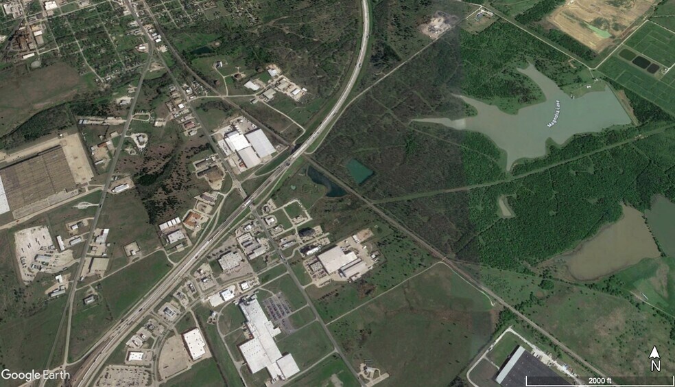 More Photos Of 1705 South I-45 East, Corsicana Showroom For Sale