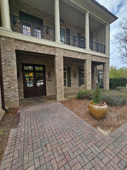 More Photos Of 141 E Mack Bayou Loop, Santa Rosa Beach Medical For Lease