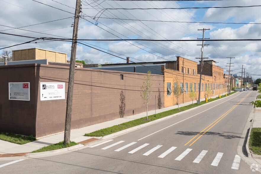 More Photos Of 1035 Godfrey Ave SW, Grand Rapids Warehouse For Lease