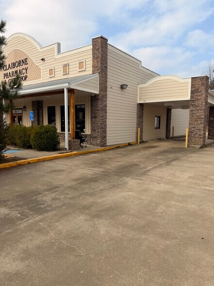 More Photos Of 829-833 W Main st, Homer General Retail For Sale