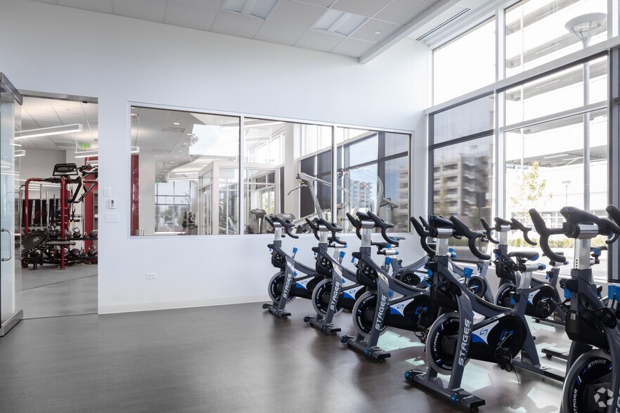 More Photos Of 2000 S Colorado Blvd, Denver Office For Lease