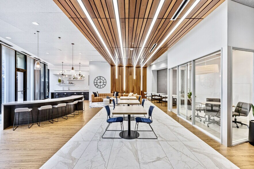 More Photos Of 8390 Lyndon B Johnson Fwy, Dallas Medical For Lease