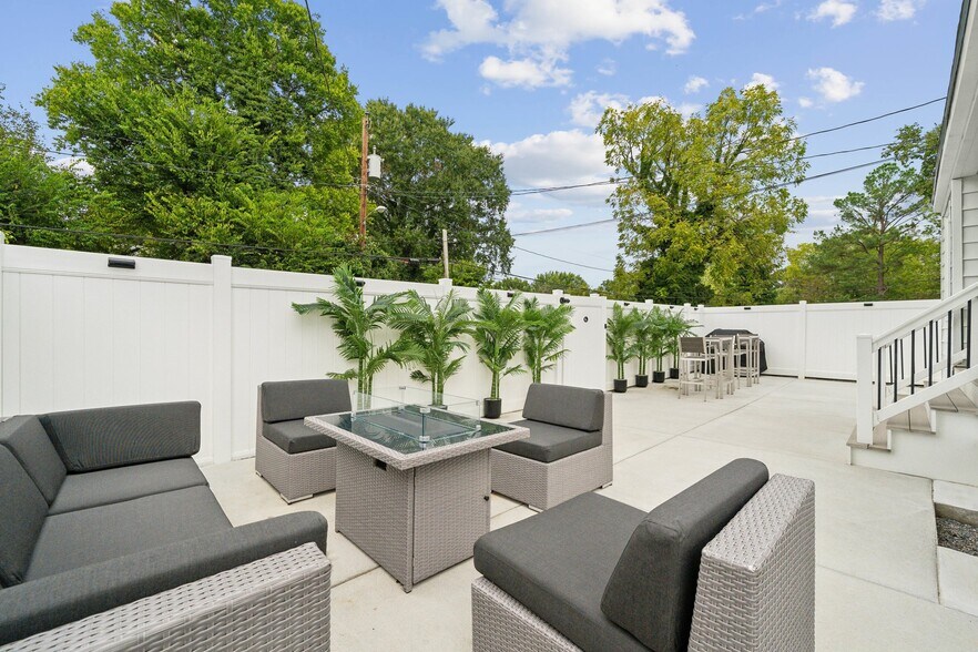 More Photos Of 2810 Griffin Ave, Richmond Apartments For Sale