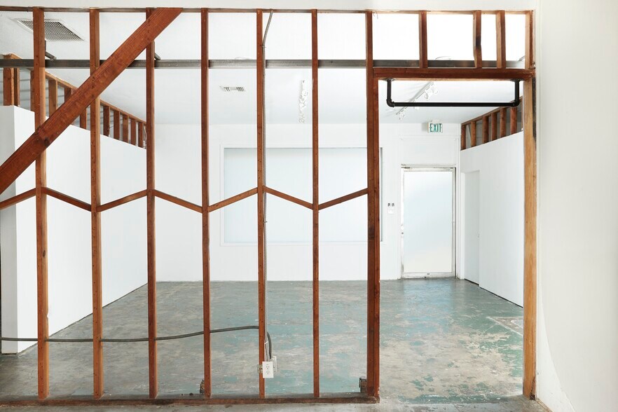 More Photos Of 2075 S Atlantic Blvd, Commerce Showroom For Sale