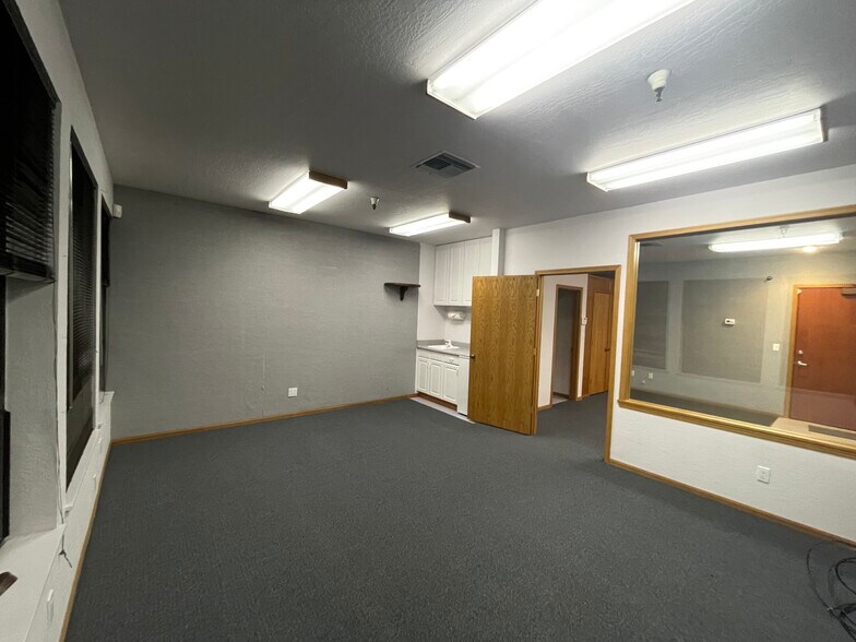 More Photos Of 295 Highway 50, Stateline Office For Sale