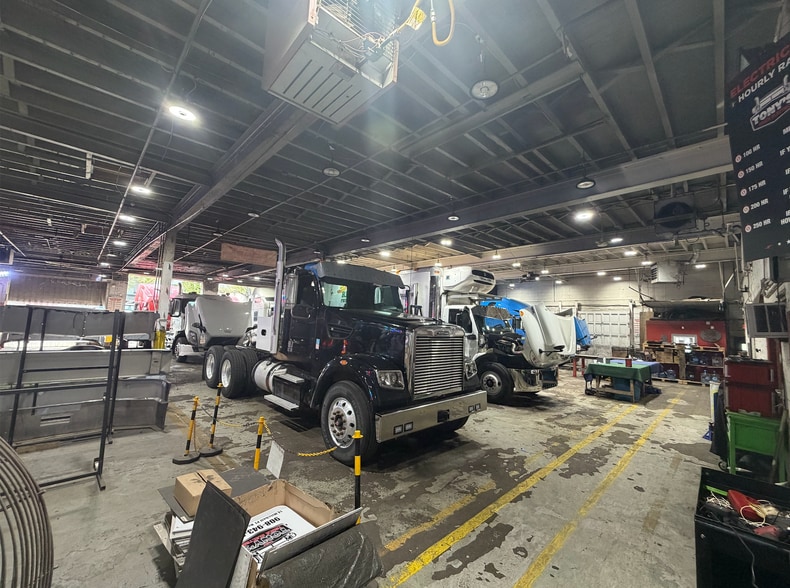 More Photos Of 14-28 Mitchell Pl, Newark Warehouse For Sale