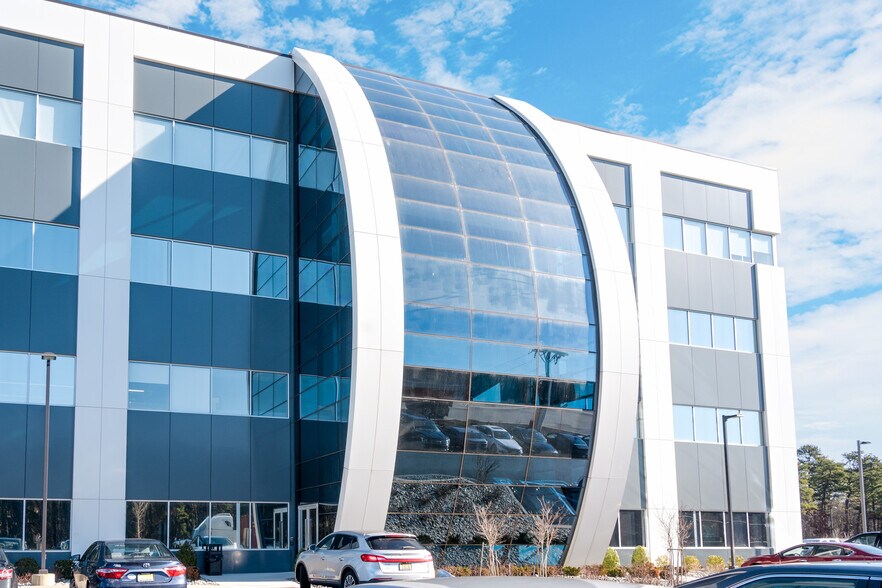 More Photos Of 1999 Cedarbridge Ave, Lakewood Office For Lease