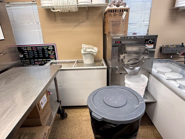 More Photos Of 2521 French Ave, Sanford Fast Food For Sale